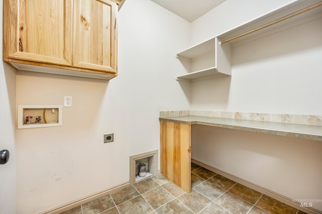 laundry room featuring cabinet space, electric dryer hookup, and hookup for a washing machine