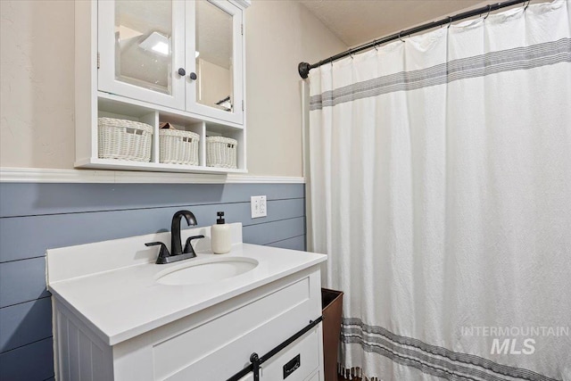 169W 200 N, Jerome, ID 83316 - bathroom with wainscoting and vanity