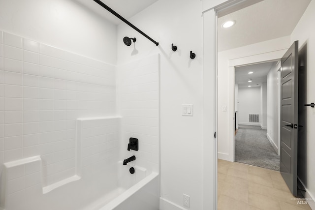 bathroom featuring visible vents, recessed lighting, shower / bath combination, and baseboards