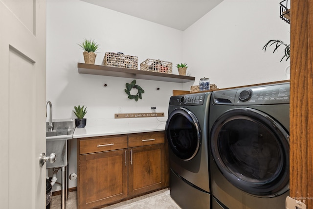 2510 Westridge Ct, Clarkston, WA 99403 - laundry room featuring cabinet space and independent washer and dryer