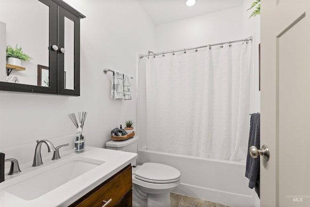 2510 Westridge Ct, Clarkston, WA 99403 - bathroom with vanity, toilet, shower / tub combo, and recessed lighting