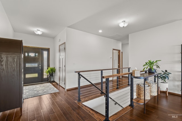 2510 Westridge Ct, Clarkston, WA 99403 - entrance foyer with baseboards and dark wood-style floors