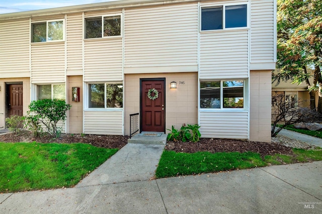 946 S Curtis Rd, Boise, ID 83705 - view of townhome / multi-family property