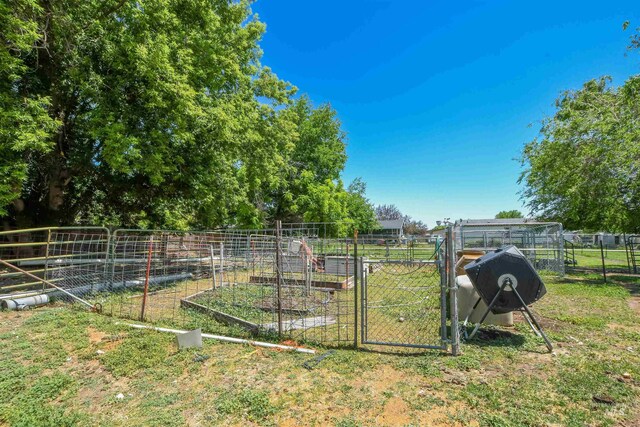 518 N 42nd, Nampa, ID 83687 - view of yard