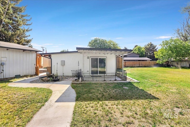 167 W Robbins, Twin Falls, ID 83301 - back of property featuring a patio