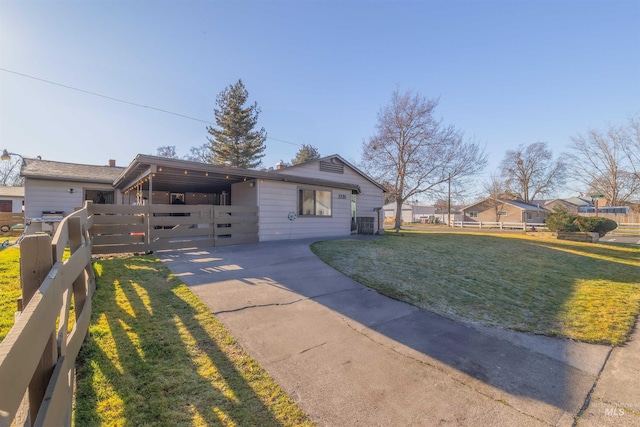 view of front of home with a front yard