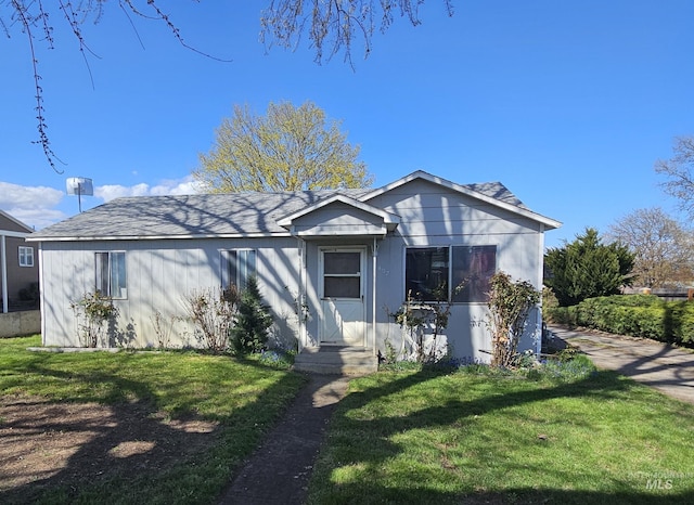 1407 Burrell Ave, Lewiston, ID 83501 - view of front of property featuring a front lawn