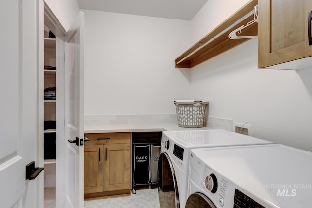 3661 S Corabell Way, Meridian, ID 83642 - washroom with cabinet space and washing machine and clothes dryer