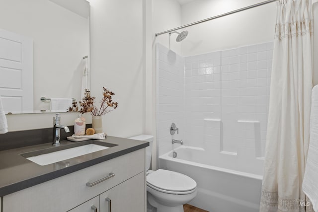 509 E Violets Cove Ln, Garden City, ID 83714 - bathroom with shower / tub combo, vanity, and toilet
