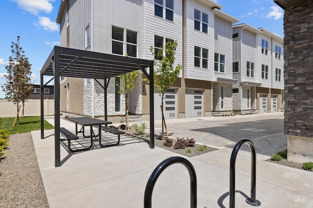509 E Violets Cove Ln, Garden City, ID 83714 - view of home's community featuring a residential view and fence