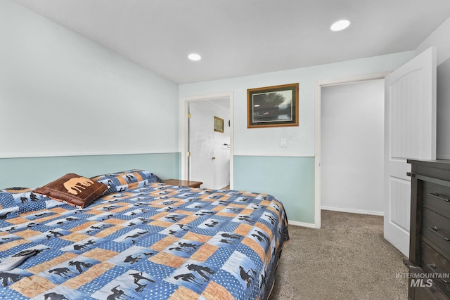 bedroom featuring carpet floors, baseboards, and recessed lighting