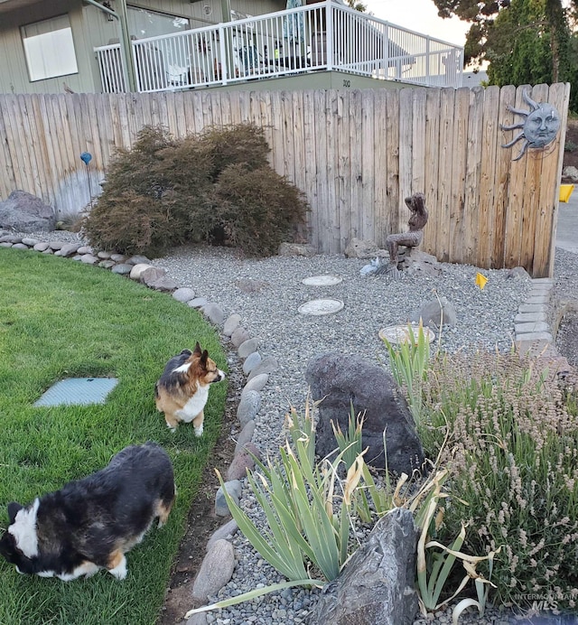 view of yard featuring fence