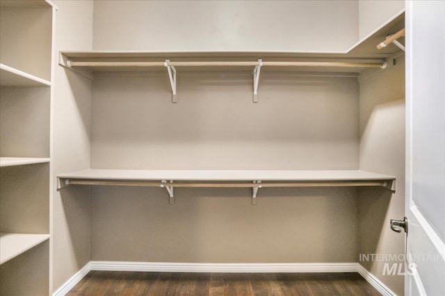 1548 Creek Stone Cir, Twin Falls, ID 83301 - spacious closet featuring dark wood-style flooring