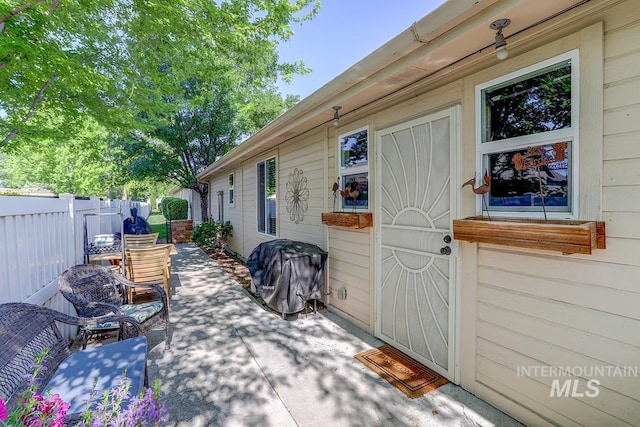 1719 E Horse Creek Ct, Meridian, ID 83642 - view of patio / terrace