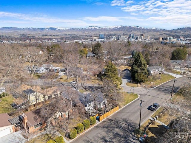 bird's eye view featuring a mountain view