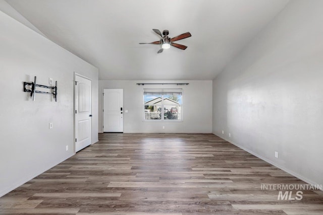 1022 S Date St, Jerome, ID 83338 - empty room featuring ceiling fan and wood finished floors
