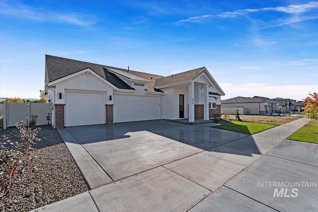 view of front facade featuring a garage