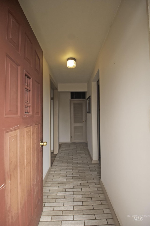 104 Friendship Ln, Council, ID 83612 - hallway with baseboards