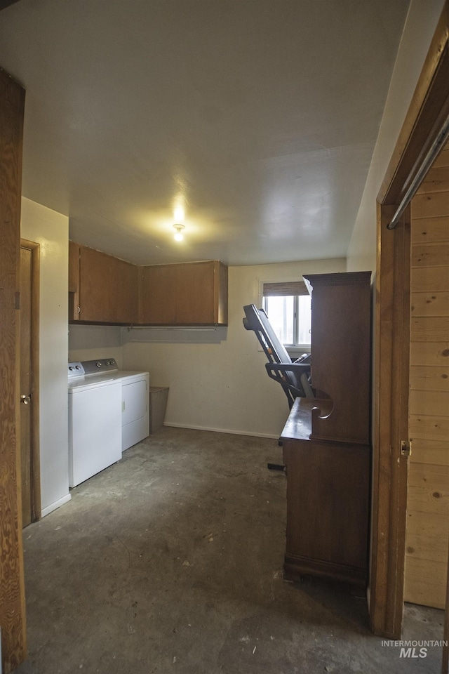 104 Friendship Ln, Council, ID 83612 - below grade area with washing machine and dryer and baseboards