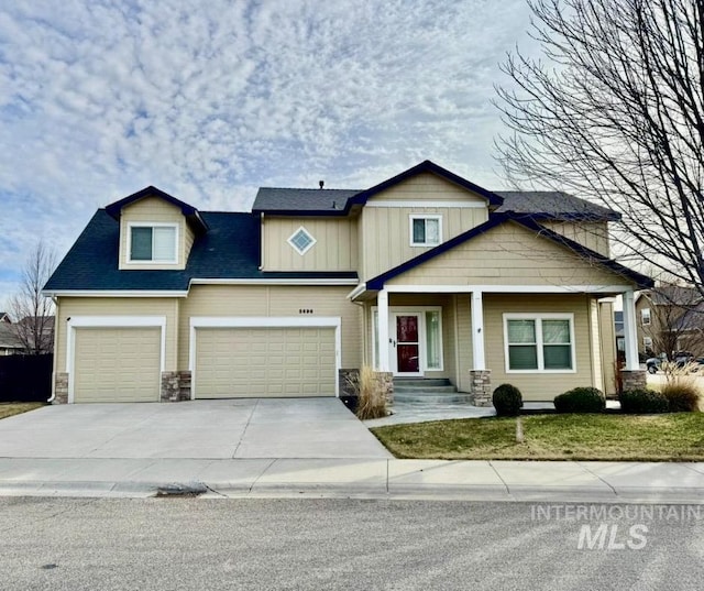 view of front of house featuring a garage