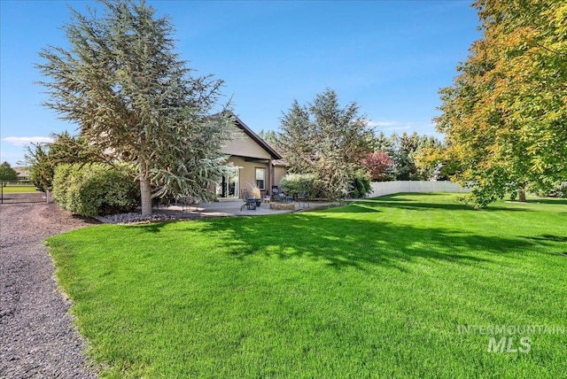 45 Ridge Loop, Jerome, ID 83338 - view of yard featuring a patio area
