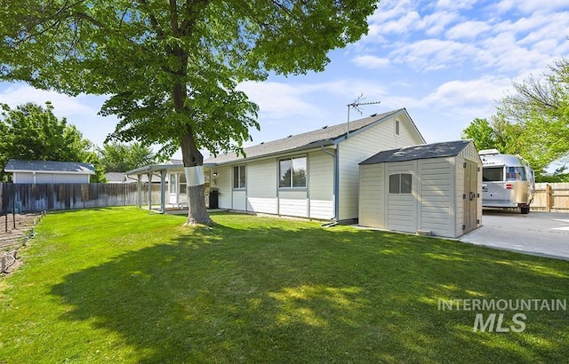 2189 W Rainfall St, Meridian, ID 83646 - rear view of property featuring a storage unit and an outdoor structure