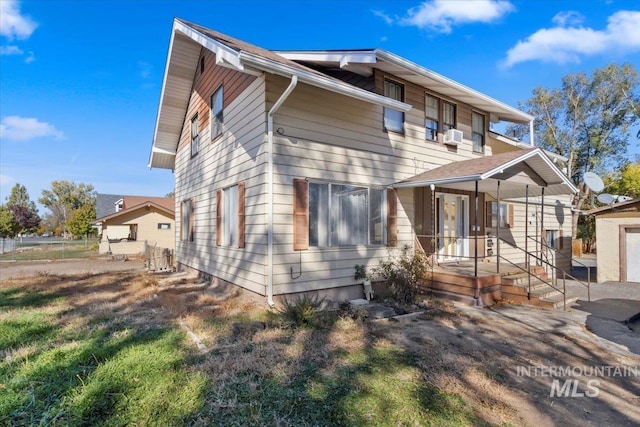 view of front of house