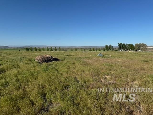 3886 W Elm Rd, Vale, OR 97918