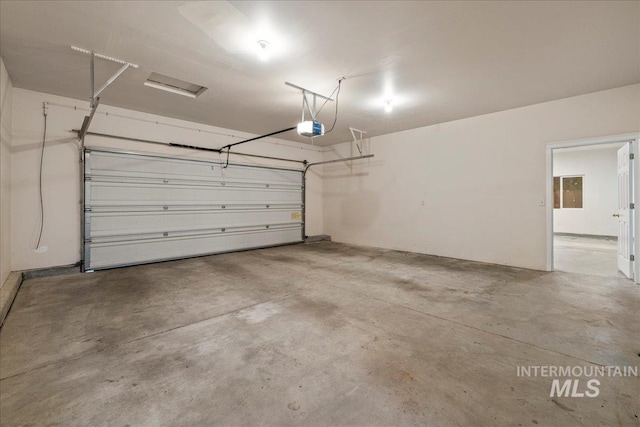 2920 S Givens Way, Meridian, ID 83642 - garage with a garage door opener
