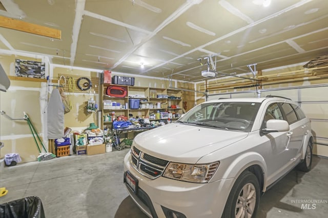 265 Cedar Park Cir, Twin Falls, ID 83301 - garage featuring a garage door opener
