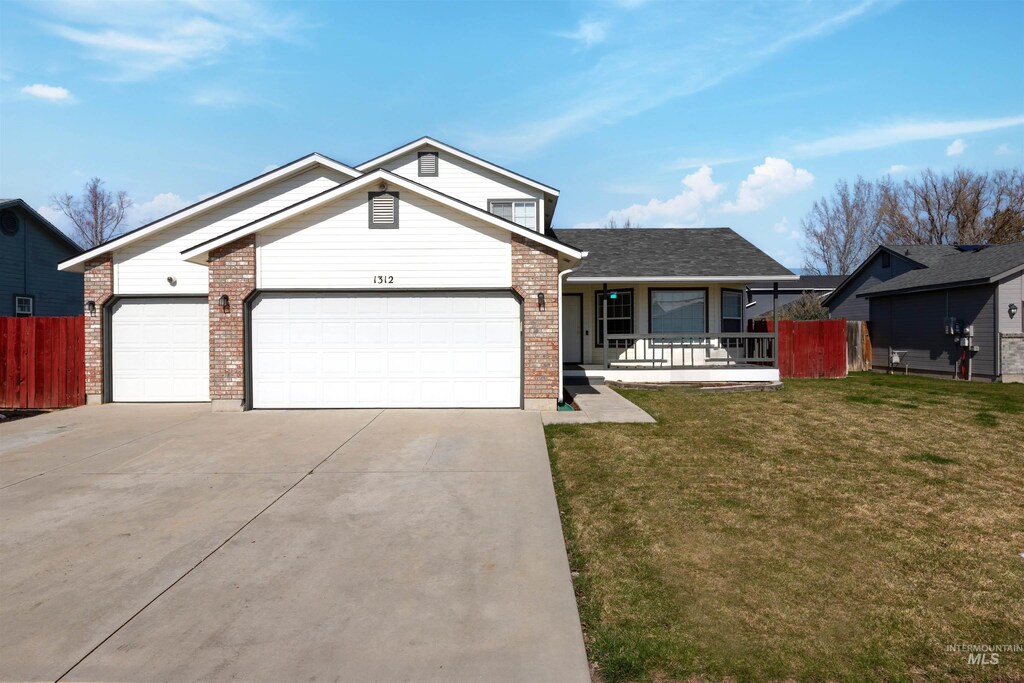 1312 Florida Ln, Nampa, ID 83686