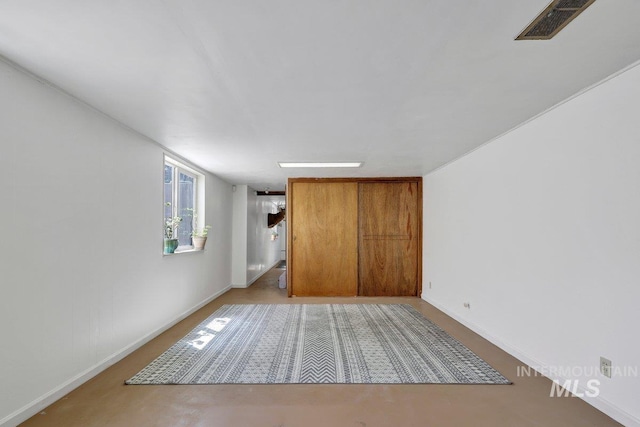 833 Nebraska, Gooding, ID 83330 - unfurnished bedroom with baseboards and a closet
