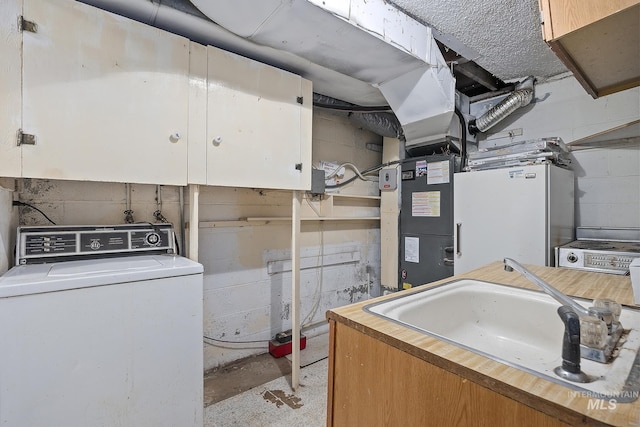 interior space with washer / dryer and sink