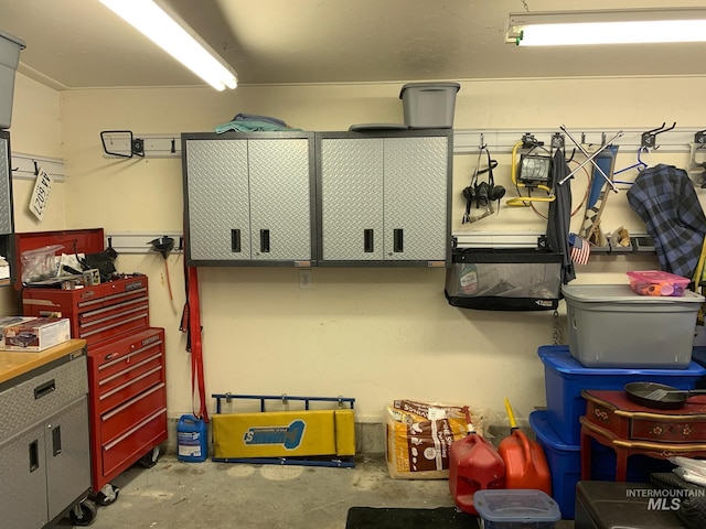 2409 S Ohio, Caldwell, ID 83605 - view of garage
