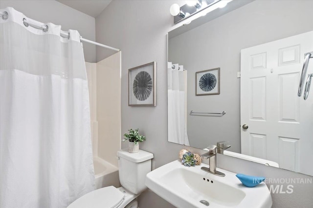 11298 W Charitan St, Boise, ID 83713 - full bathroom with toilet, a sink, and shower / bath combo