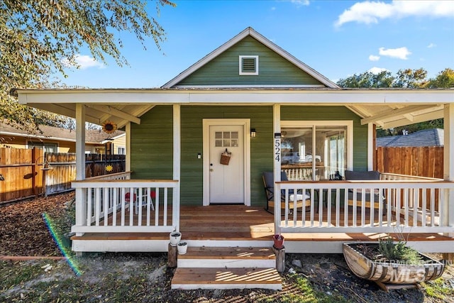 view of front of house featuring covered porch