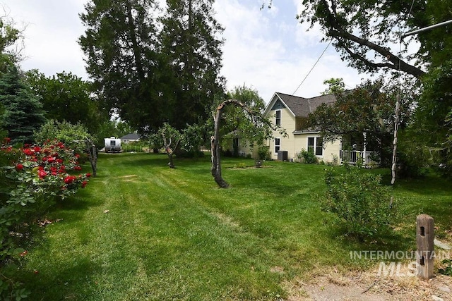 221 N Union St, Star, ID 83669 - view of green lawn