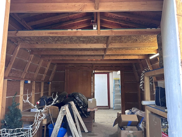 17121 Basey St, Murphy, ID 83650 - miscellaneous room featuring vaulted ceiling