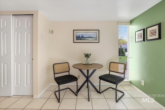 255 Los Lagos, Twin Falls, ID 83301 - living area with light tile patterned floors and baseboards