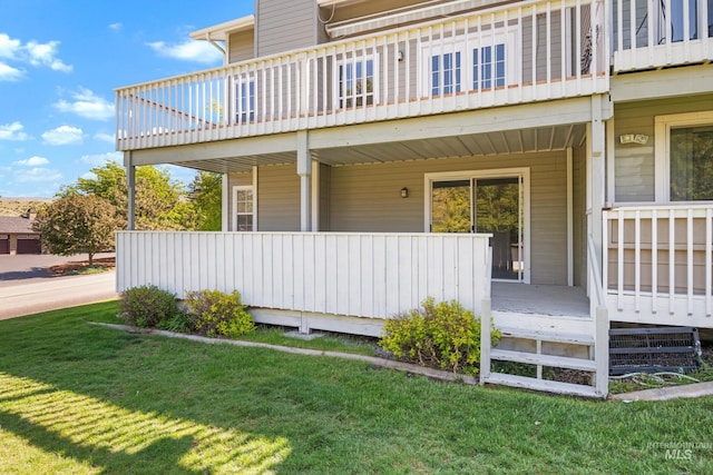 1664 E Sendero Ln, Boise, ID 83712 - property entrance featuring a lawn