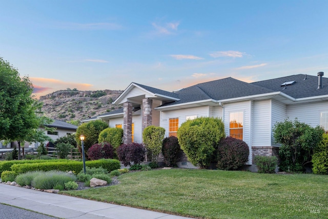 3376 E Echo Ct, Boise, ID 83712 - view of front facade featuring a lawn and roof with shingles