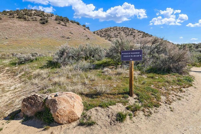 5873 N Collister Dr, Boise, ID 83703 - view of mountain background