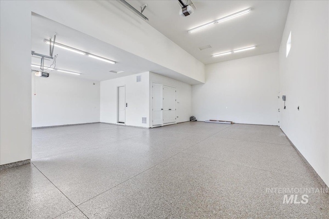 6201 W Redland Dr, Eagle, ID 83616 - garage with a garage door opener