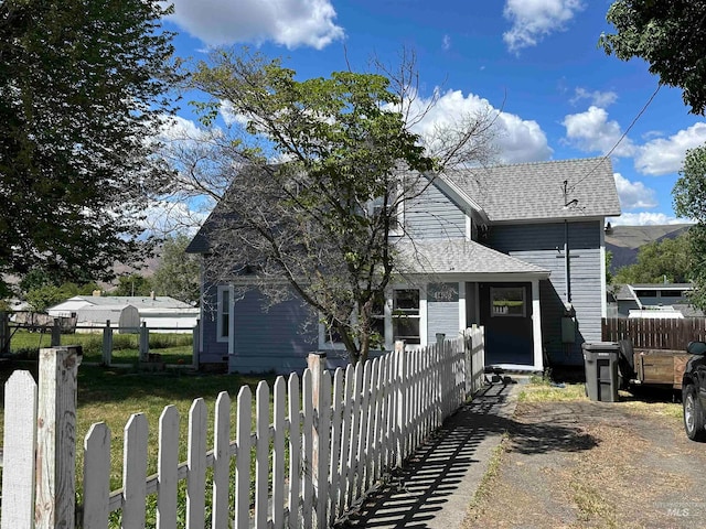 view of front of house