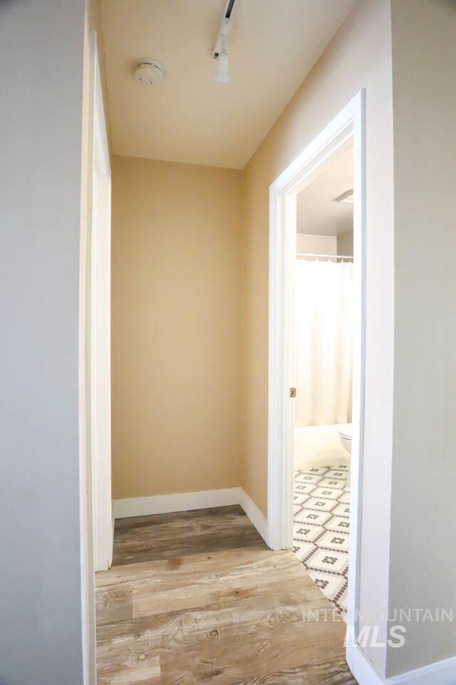 1120 SW 14th Ave, Ontario, OR 97914 - hall with wood finished floors and baseboards