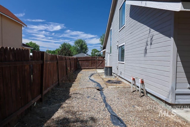 1120 SW 14th Ave, Ontario, OR 97914 - view of fenced backyard