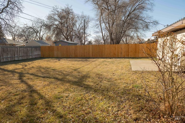 view of yard with a patio