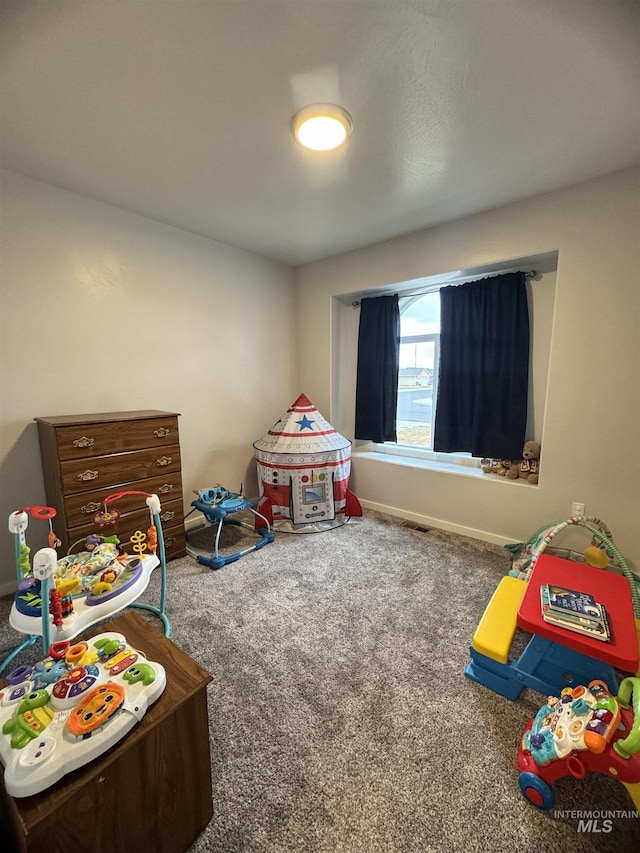 game room with carpet flooring