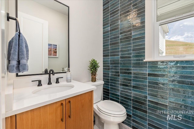 2391 S Trapper Pl, Boise, ID 83716 - bathroom with vanity and toilet