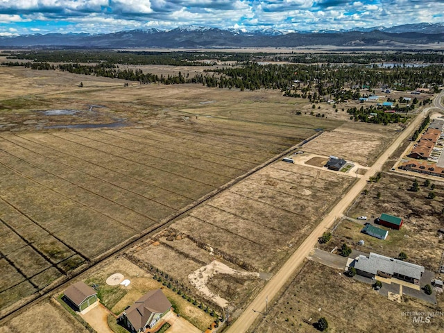 1816 Schultz Ln, Donnelly, ID 83615